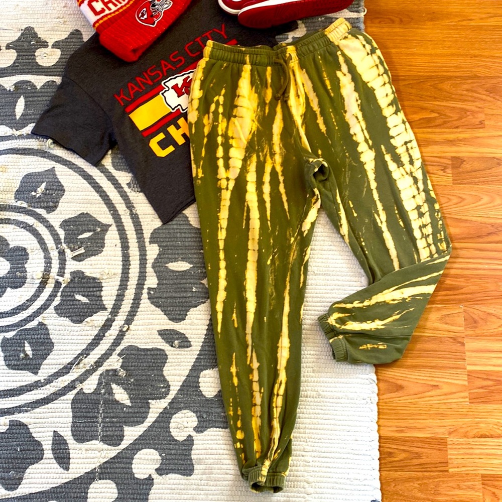Wild Fable reverse tie dye sweatpants joggers size medium